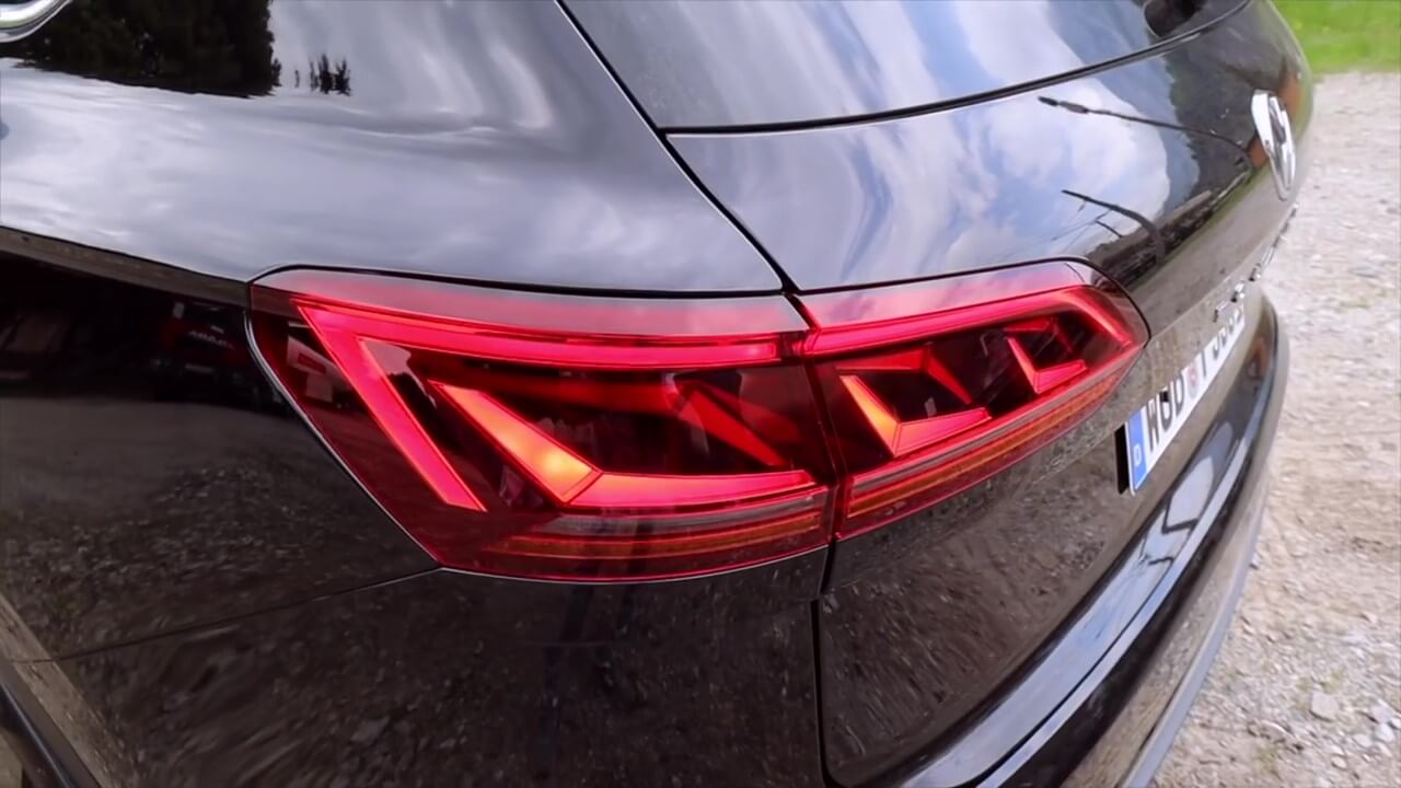 Задние фонари Volkswagen Touareg 2018
